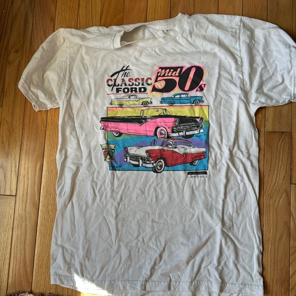Other - Classic vintage Tee
